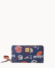 NFL Patriots Large Zip Around Wristlet