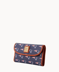 NFL Patriots Continental Clutch